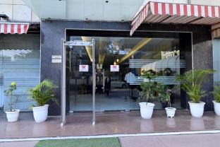 hotel the sea valley azure gurugram