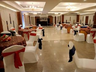 hotel the sea valley azure gurugram