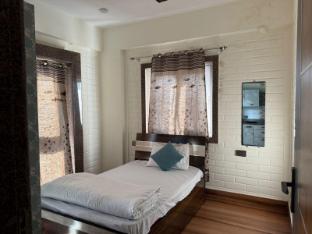 hotel sacred roots