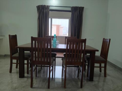 amaira studio living