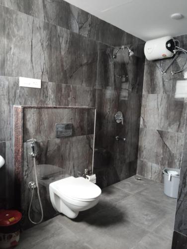 amaira studio living