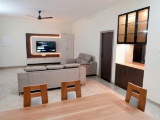 amaira studio living