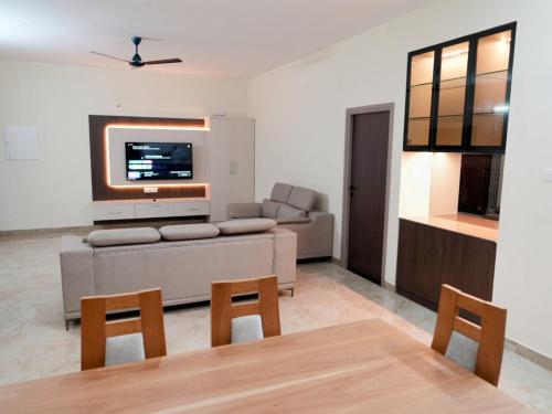 amaira studio living