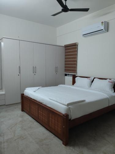 amaira studio living