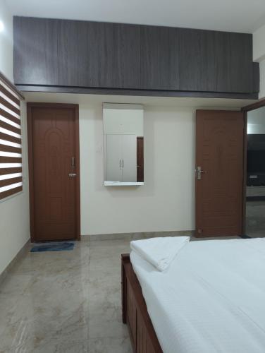 amaira studio living