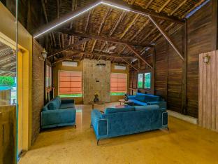 syna jungle resort shahdar