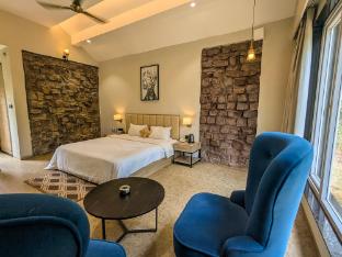 syna jungle resort shahdar