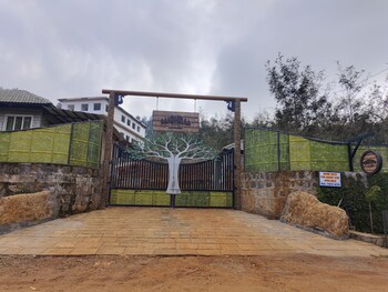 gambhiraa resorts