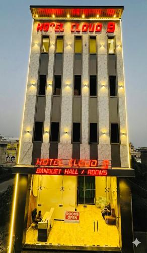 hotel cloud 9