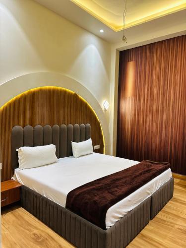 hotel cloud 9