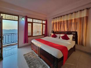the cozy corner hilltop 360 view retreat