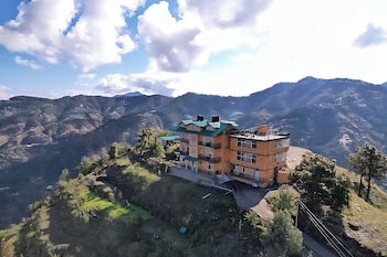 the cozy corner hilltop 360 view retreat