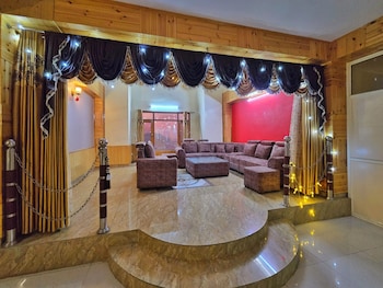 the cozy corner hilltop 360 view retreat