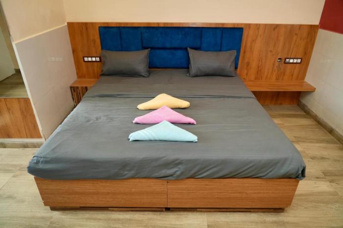 nirmalya guest house