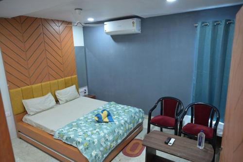 nirmalya guest house