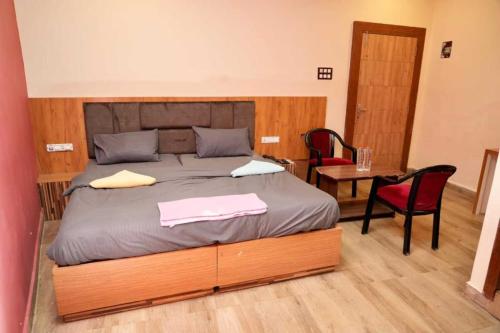 nirmalya guest house
