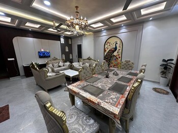 ambassador villa an experiential stay