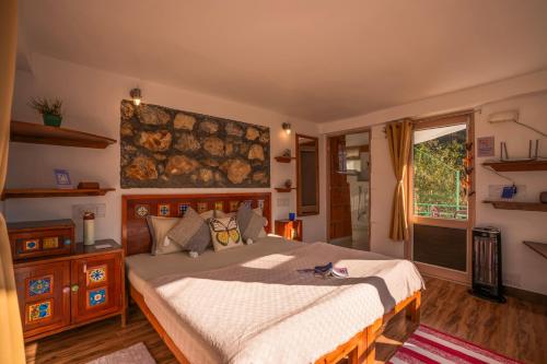 liveaway mussoorie kempty by pack