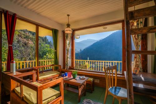 liveaway mussoorie kempty by pack
