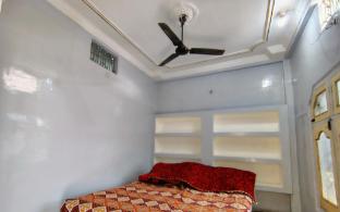 Bombay Hotel ,,5 star