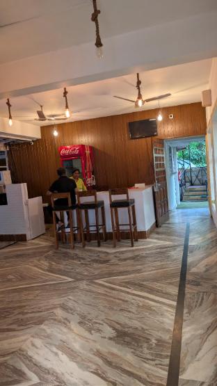 jungle hostel by mango tree