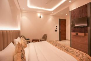 madhuram inn