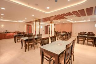 madhuram inn