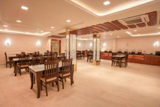 madhuram inn
