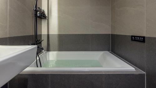 mitasuya ryokan hotel by anook pyeongtaek station