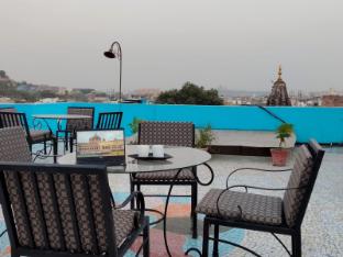 fort view palace