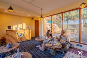 zostel homes gadagushaini jibhi