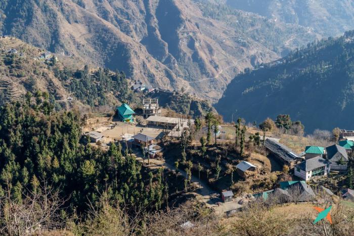 zostel homes gadagushaini jibhi