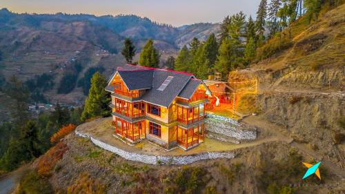 Zostel Homes Gadagushaini (Jibhi),,3 star