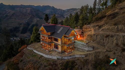 zostel homes gadagushaini jibhi