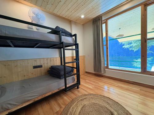 the trippy tribe jibhi