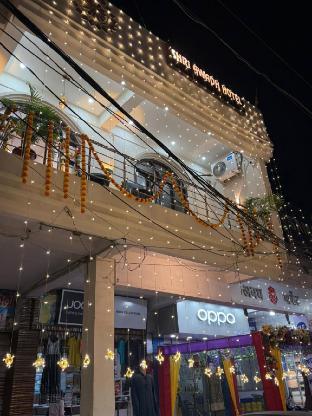 shri awadh hotel