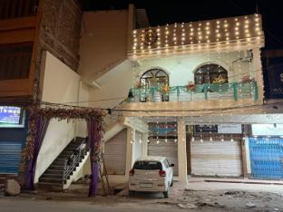 shri awadh hotel