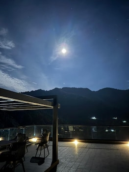 Avatara,,3 star