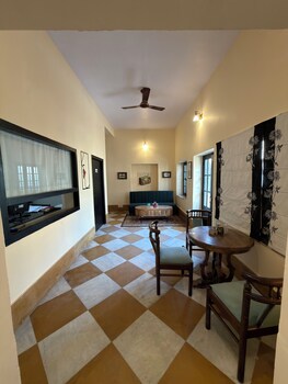 the solo house