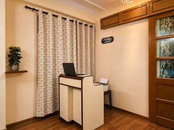 sapphire bandb near mall road shimla