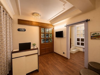 sapphire bandb near mall road shimla