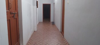 Sri Sri Residency,,2 star