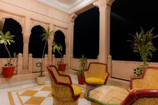 The Heritage 100,,4 star