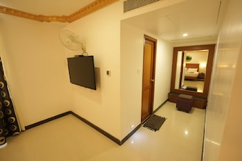 Hotel Meridian Inn,,3 star