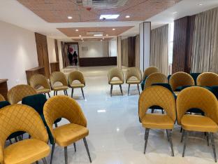 hotel garvit
