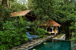 avana holiday experiences