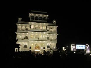 hotel vrindavan palace