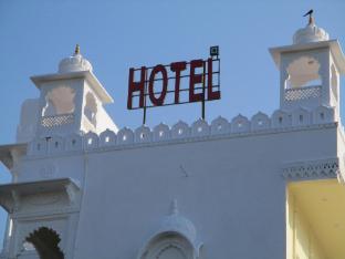 hotel vrindavan palace