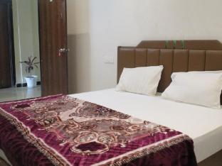 hotel vrindavan palace