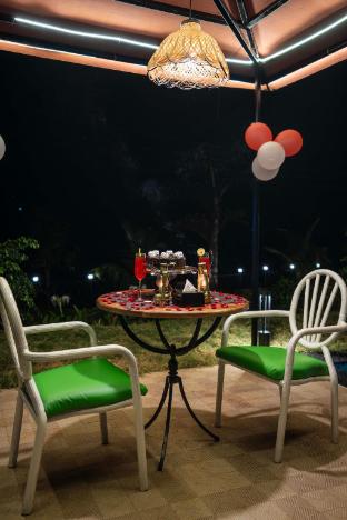 neer tarang lake view retreat